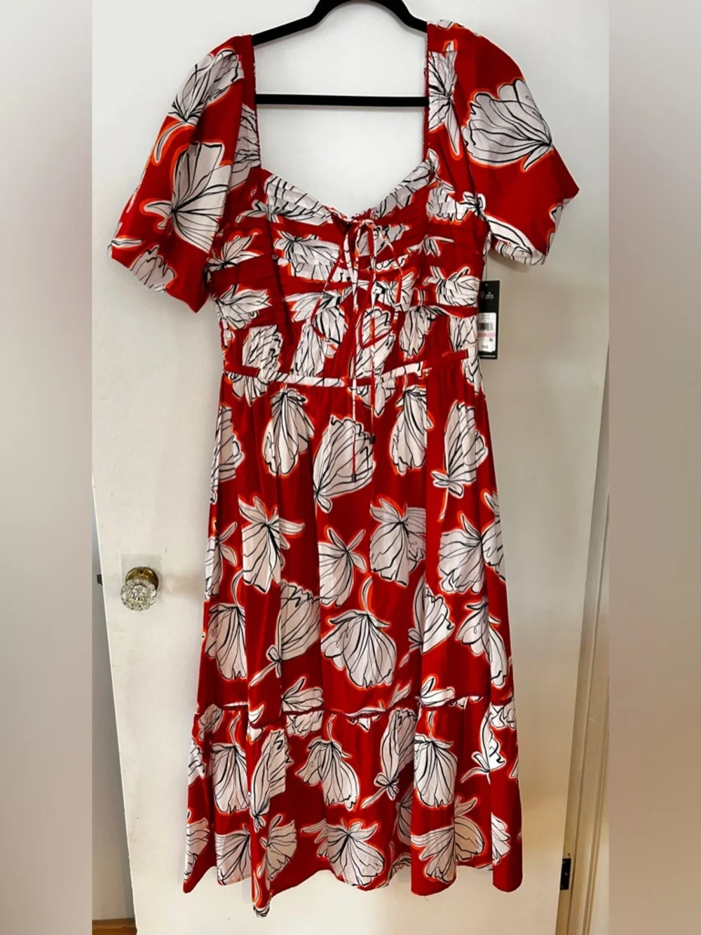 Red Floral Maxi Dress with Puff Sleeves - Picture 2 of 6